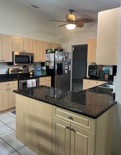 2358 Southeast Tiffany Avenue Port St. Lucie, FL 34952 - Photo 6 of 15 IMG_0359