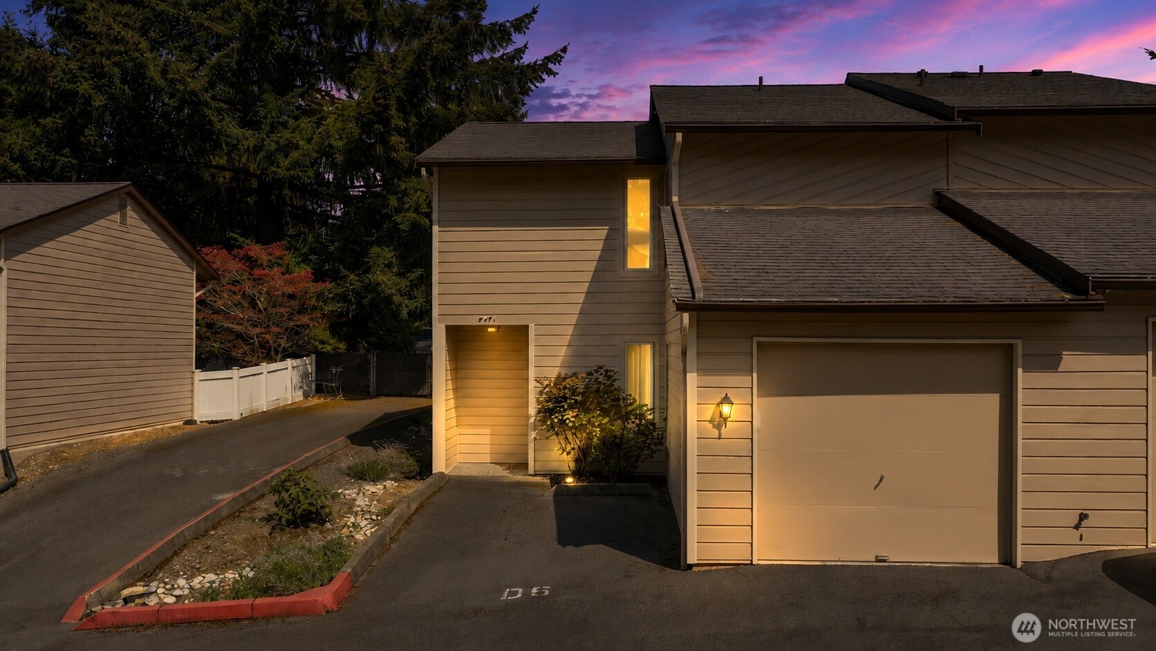1555 Union Avenue Northeast, Unit 22 Renton, WA 98059 - Photo 1 of 33