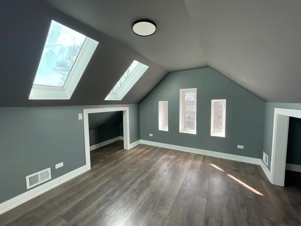 $2,800 | 1531 South Harding Avenue, Unit 2, Chicago, IL 60623