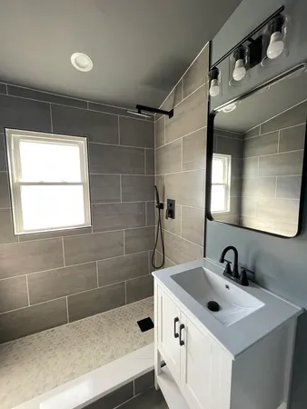 $2,800 | 1531 South Harding Avenue, Unit 2, Chicago, IL 60623