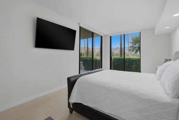 $640,000 | 910 Island Drive, Unit 114, Rancho Mirage, CA 92270