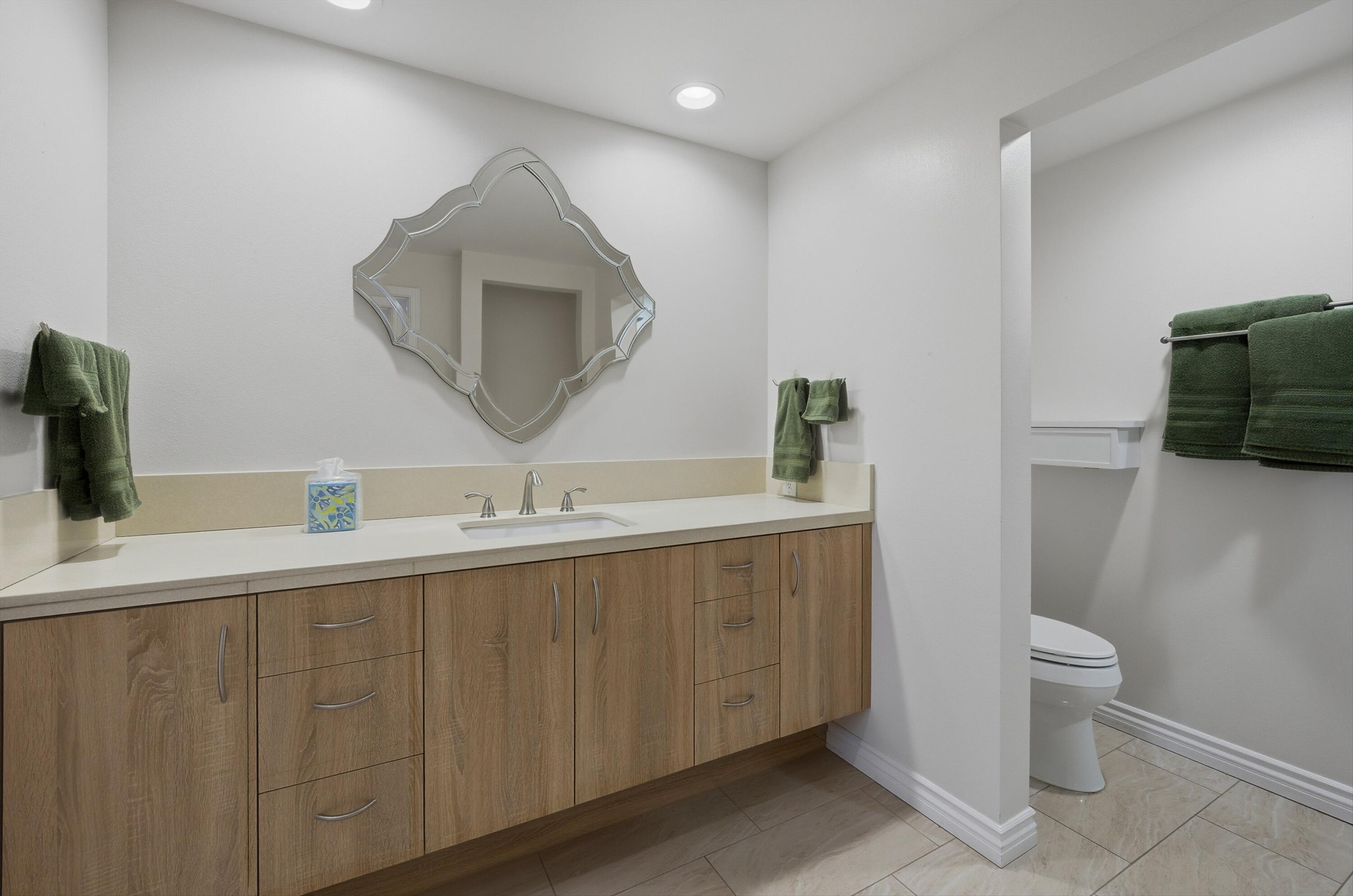 910 Island Drive, Unit 114 Rancho Mirage, CA 92270 - Photo 22 of 44 22-Photo-22