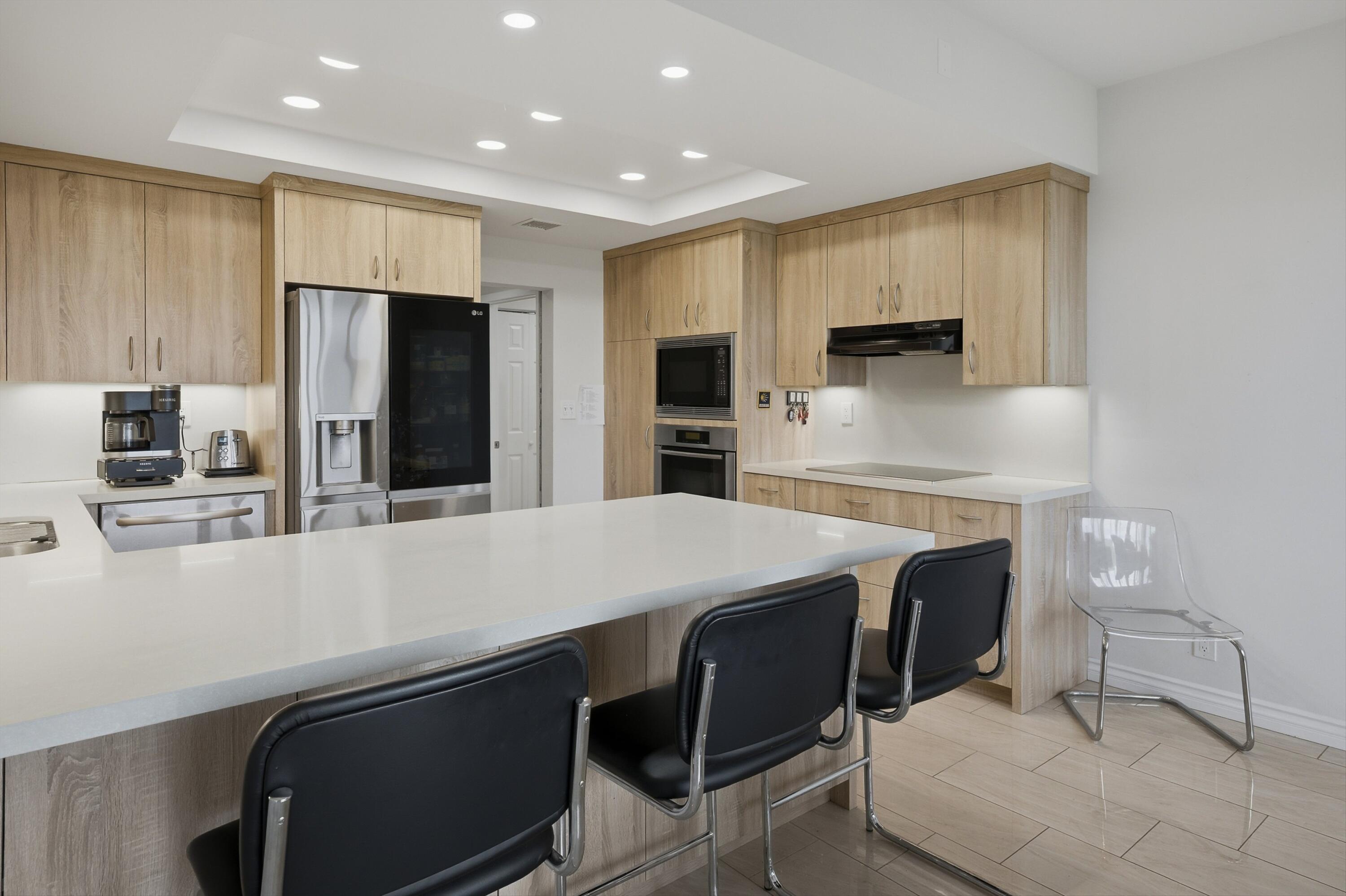 910 Island Drive, Unit 114 Rancho Mirage, CA 92270 - Photo 27 of 44 27-Photo-27