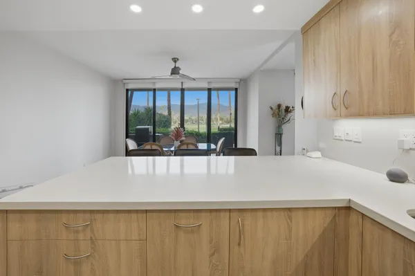 $640,000 | 910 Island Drive, Unit 114, Rancho Mirage, CA 92270