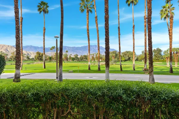 $640,000 | 910 Island Drive, Unit 114, Rancho Mirage, CA 92270