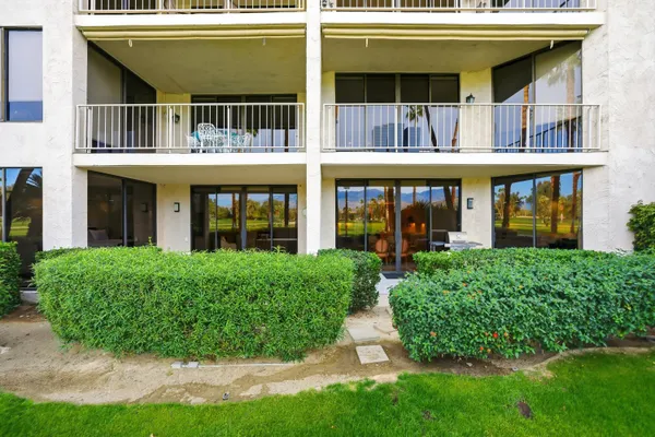 $640,000 | 910 Island Drive, Unit 114, Rancho Mirage, CA 92270