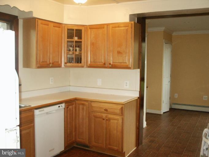 236 Edwards Ferry Road Northeast Leesburg, VA 20176 - Photo 23 of 26 Kitchen #3