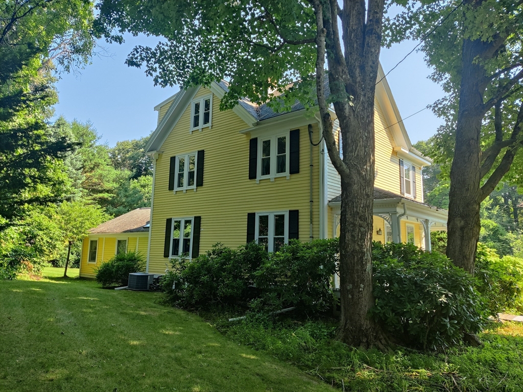 26 Millbrook Road Wayland, MA 01778 - Photo 2 of 12