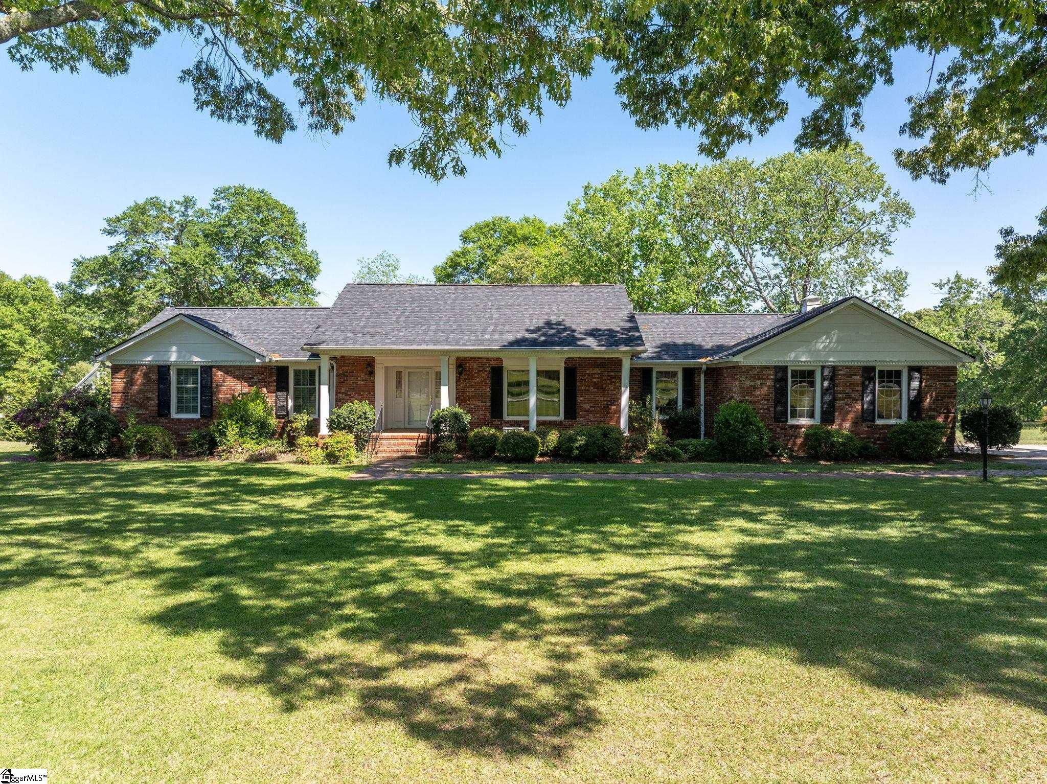 101 Triangle Pine Road Fountain Inn, SC 29644 - Photo 2 of 37 Gallery Image 2