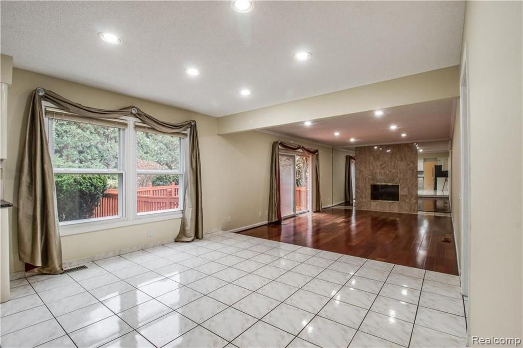 35526 Springvale Street Farmington Hills, MI 48331 - Photo 19 of 51