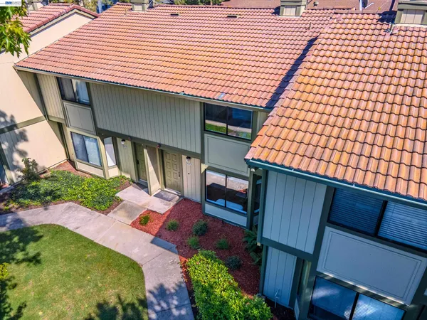 $748,000 | 6151 Joaquin Murieta Avenue, Unit D, Newark, CA 94560