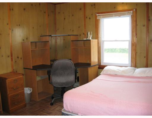 6 Gaspee Road Narragansett, RI 02882 - Photo 9 of 11 Bedroom.