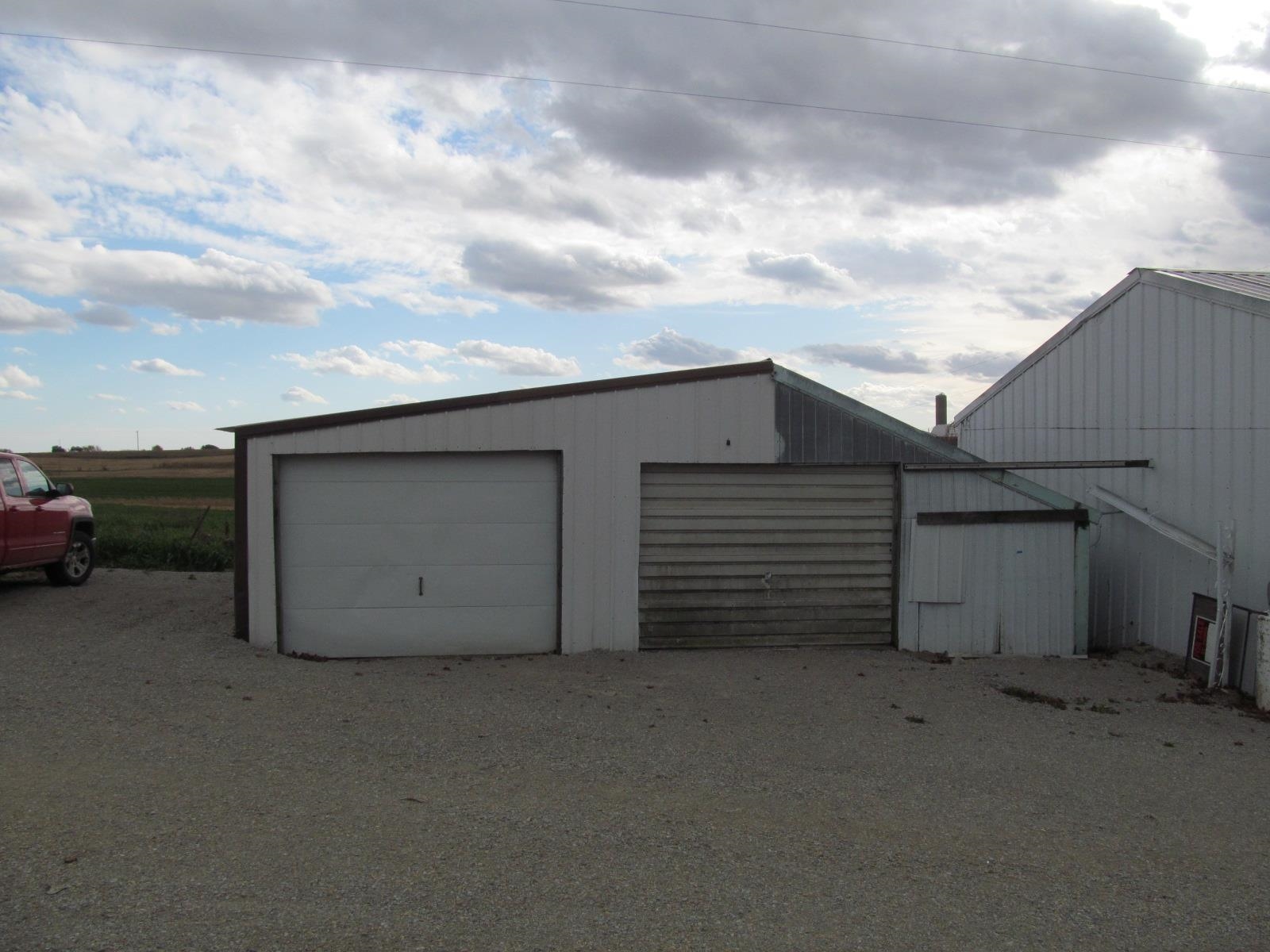 13004 Blue School Road Fennimore, WI 53809 - Photo 15 of 19