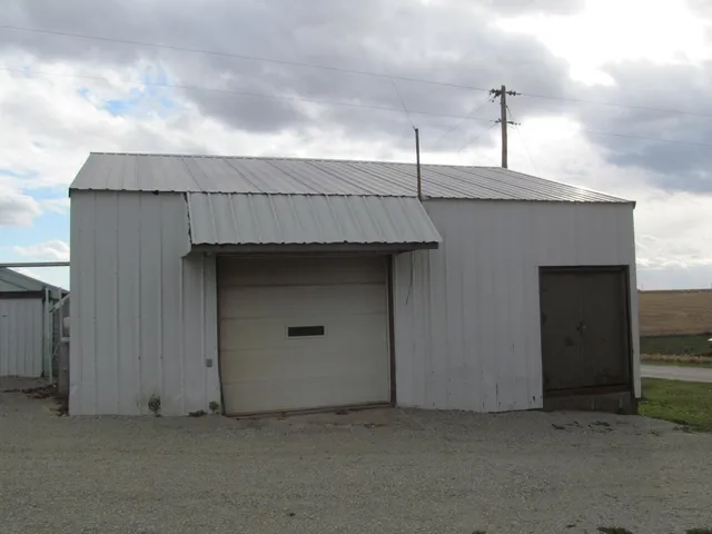 $294,500 | 13004 Blue School Road, Fennimore, WI 53809