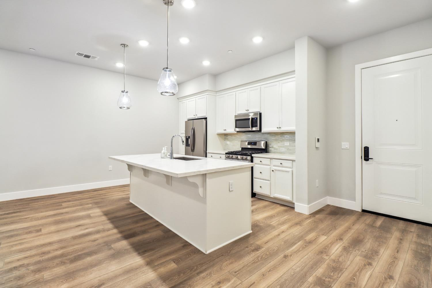 1661 Spring Street, Unit 341 Davis, CA 95616 - Photo 6 of 49