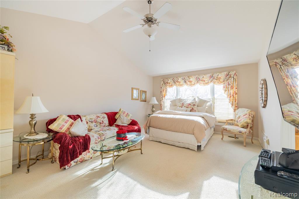 27824 Reo Road Grosse Ile, MI 48138 - Photo 21 of 39 Gallery Image 21