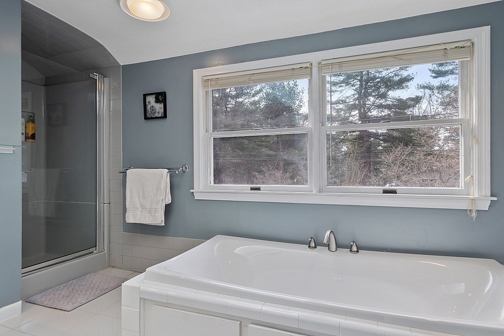62 Wildwood Road Andover, MA 01810 - Photo 28 of 40 Gallery Image 28
