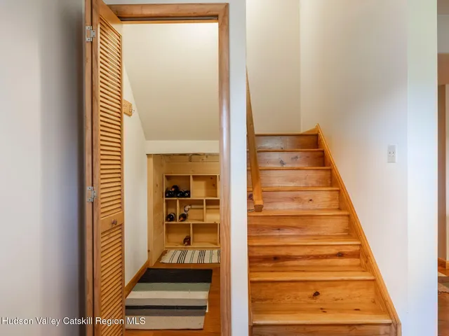 a view of an entryway