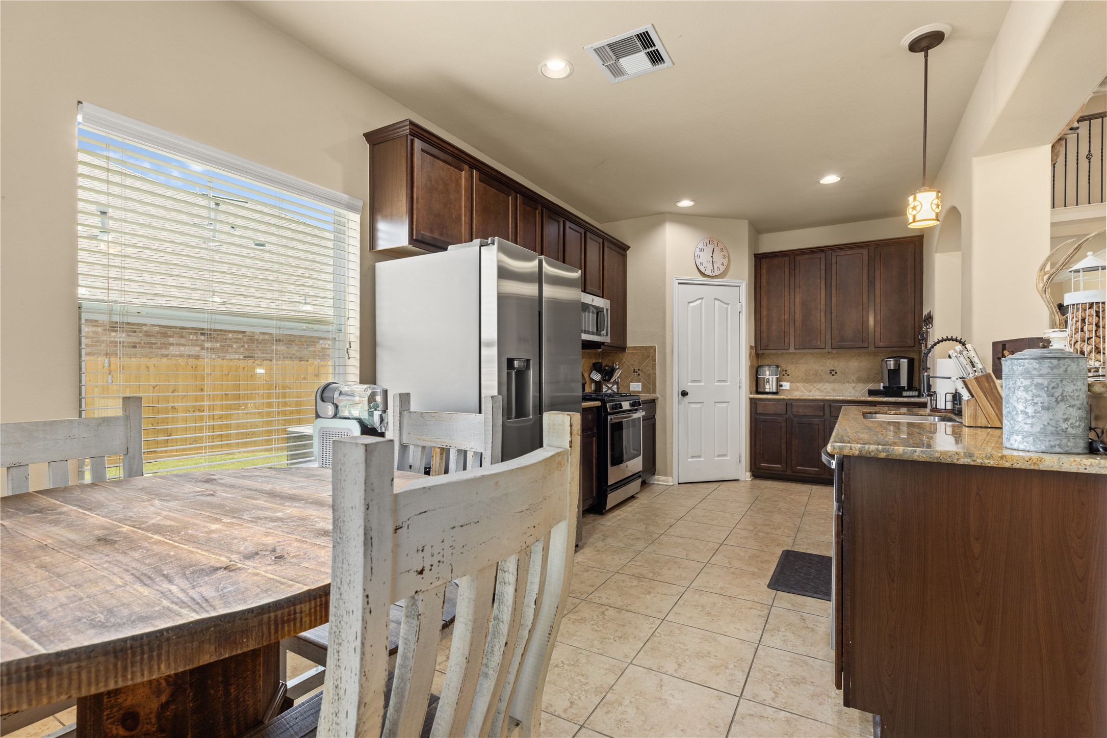 1010 Nantucket Street Pasadena, TX 77503 - Photo 19 of 46