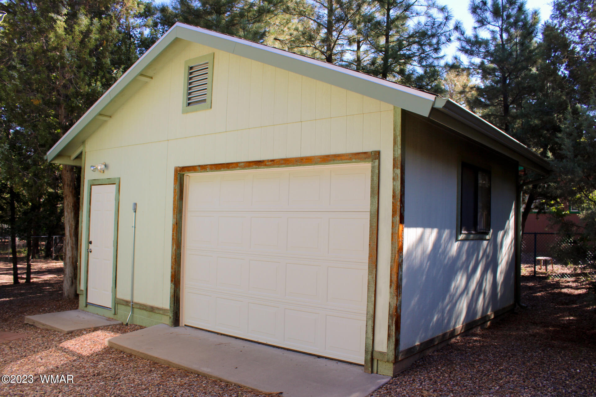 411 Timber Ridge Loop Show Low, AZ 85901 - Photo 8 of 42 Gallery Image 8
