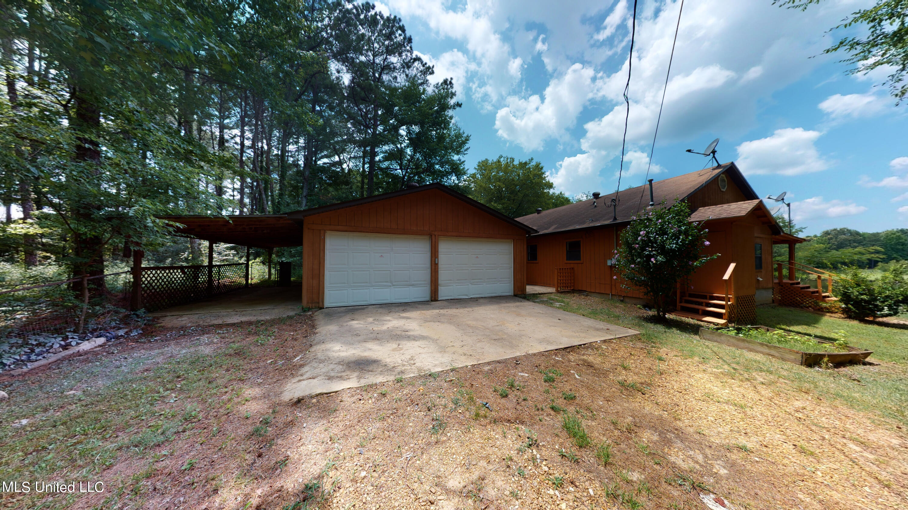 1915 Peavine Road Coldwater, MS 38618 - Photo 2 of 32 1915-Peavine-Rd-07072022_184238