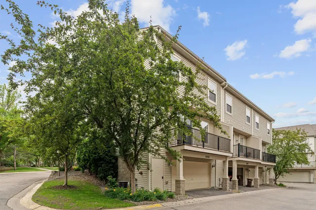 $399,000 | 8324 Labont Way, Eden Prairie, MN 55344