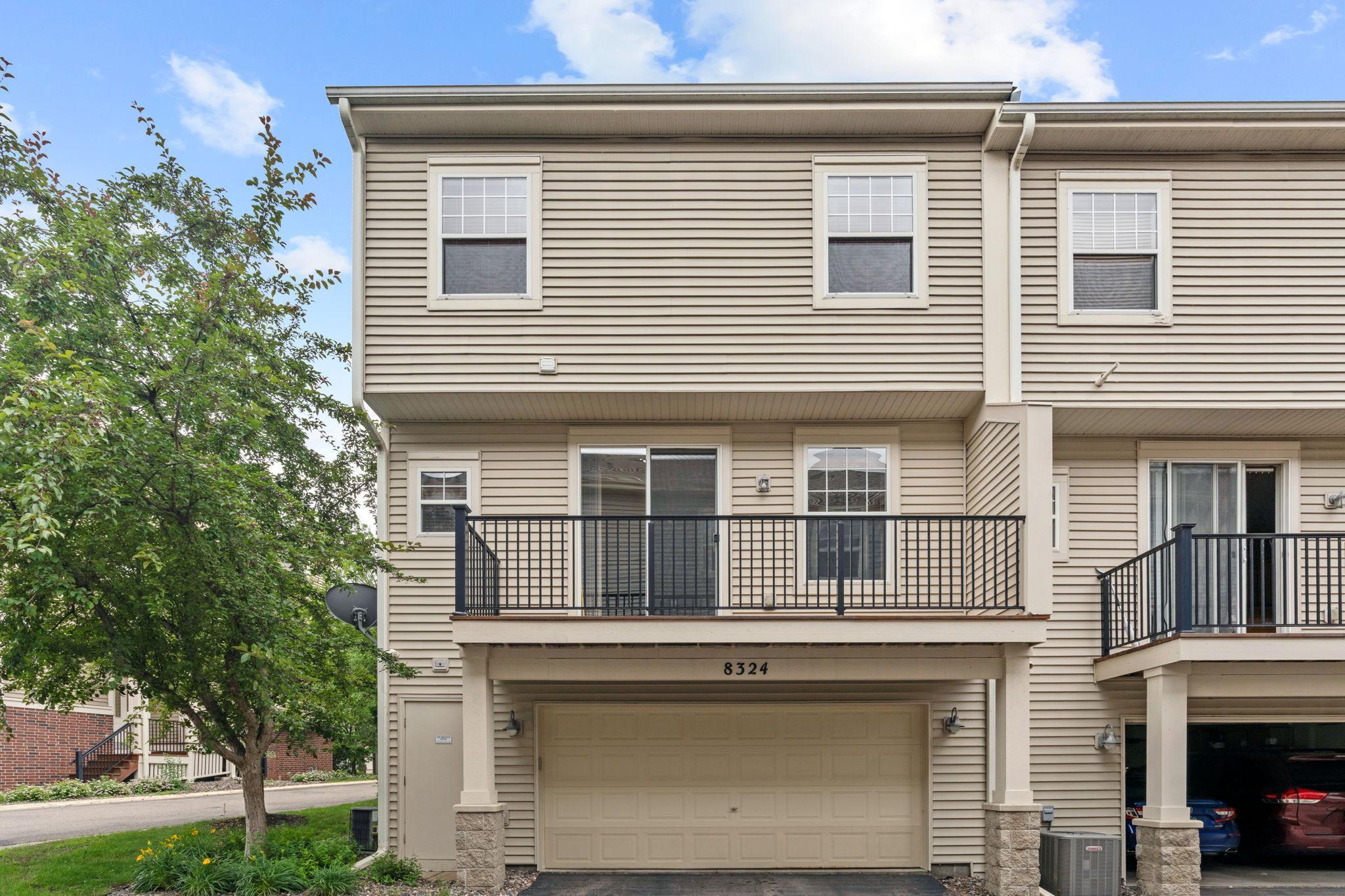 8324 Labont Way Eden Prairie, MN 55344 - Photo 6 of 53