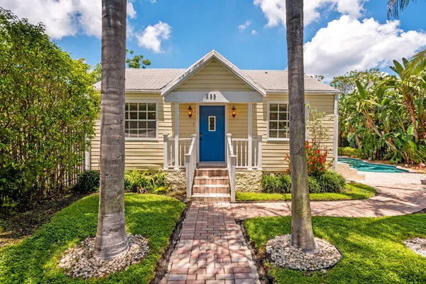 $8,500 | 255 Northeast 12th Street, Delray Beach, FL 33444