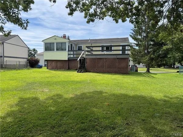 $2,300 | 8265 Warbler Way, Clay, NY 13090