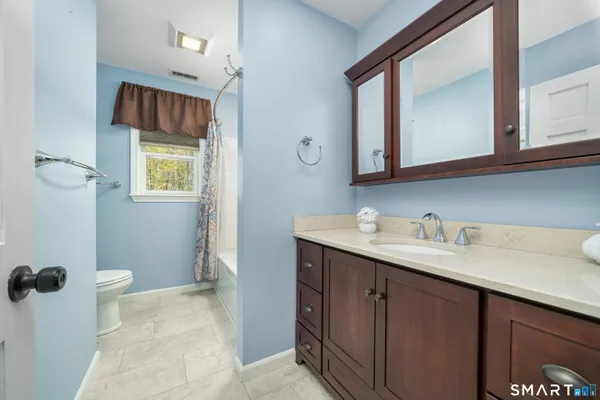 $825,000 | 66 Sachem Drive, Middletown, CT 06457