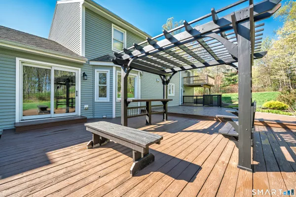 $825,000 | 66 Sachem Drive, Middletown, CT 06457