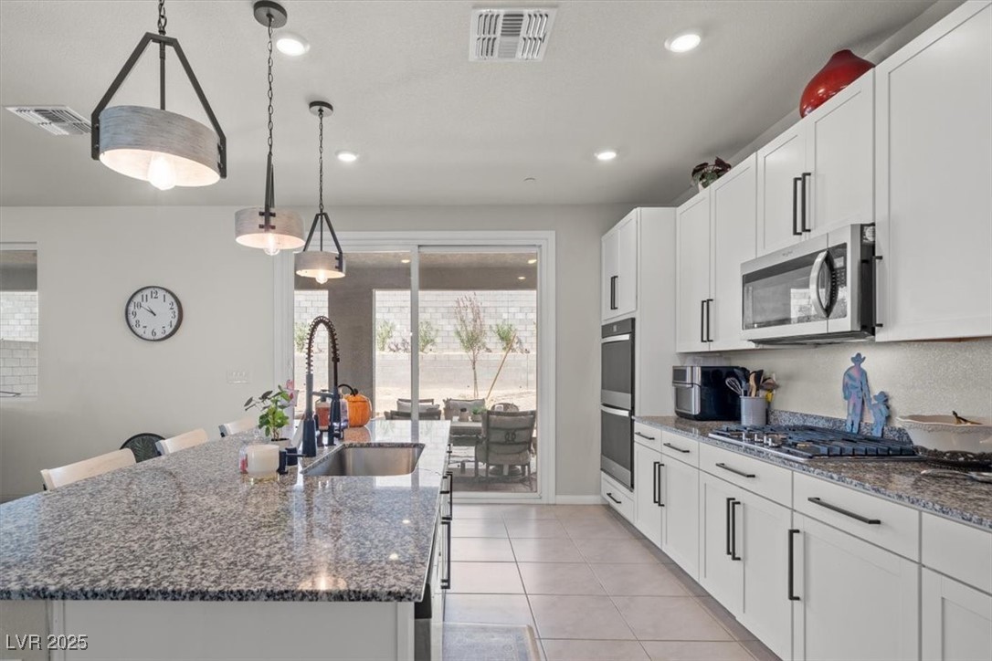 9775 Free Rappel Avenue Las Vegas, NV 89166 - Photo 19 of 51