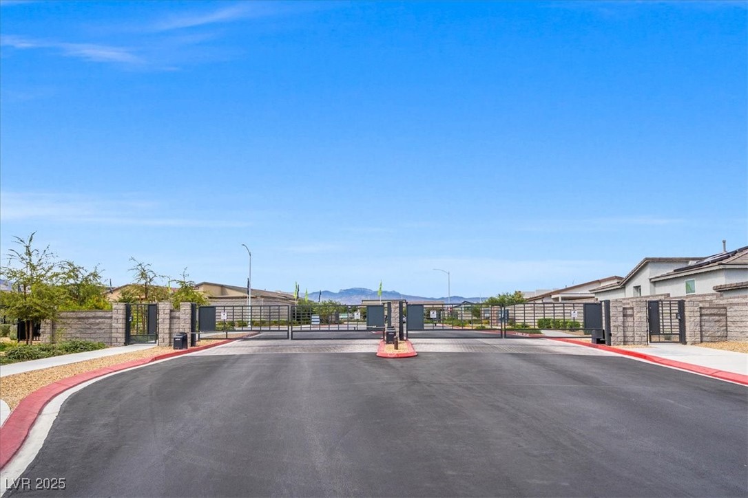 9775 Free Rappel Avenue Las Vegas, NV 89166 - Photo 3 of 51