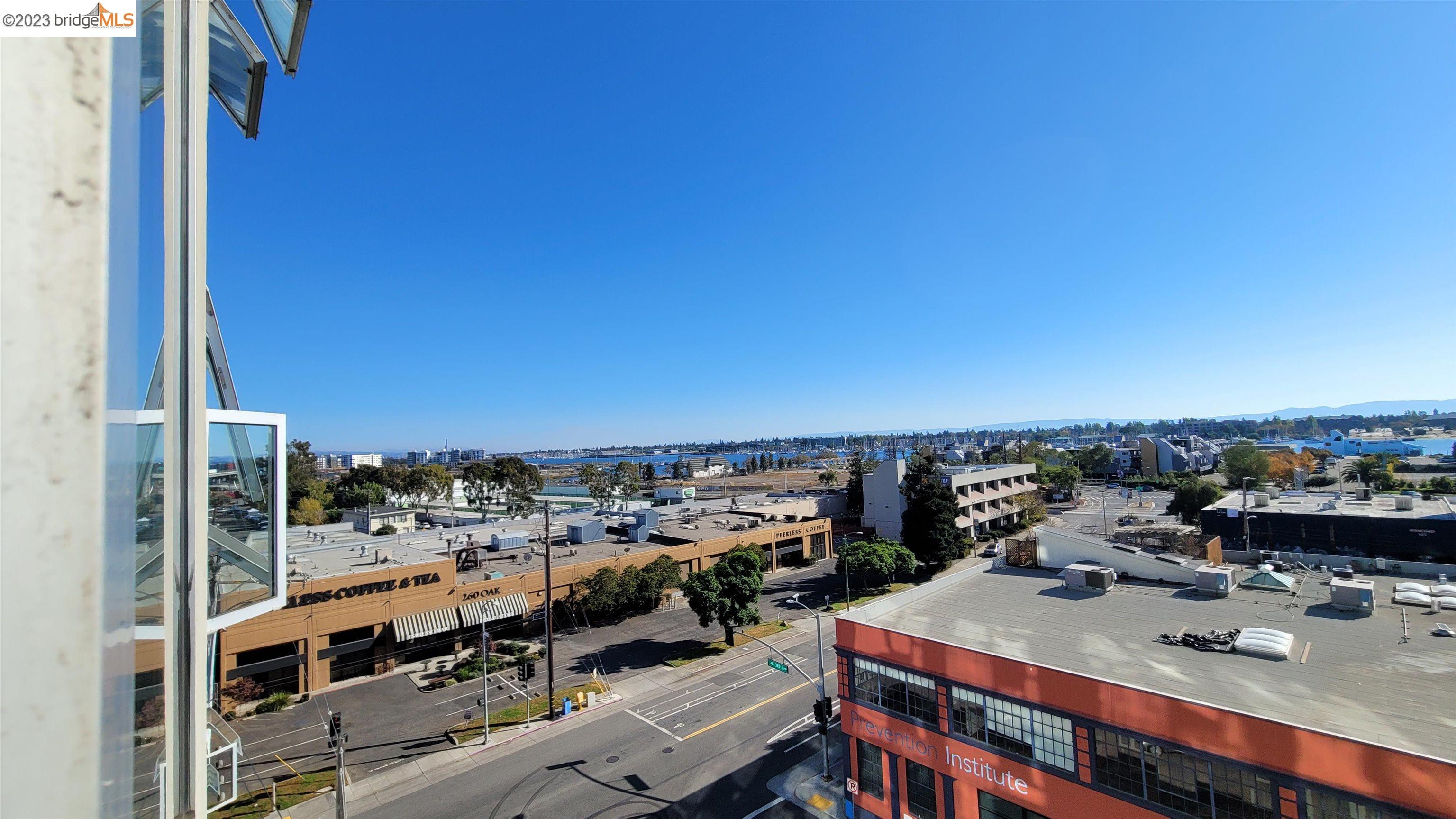 311 Oak Street, Unit 730 Oakland, CA 94607 - Photo 2 of 21 a view of a balcony with city view