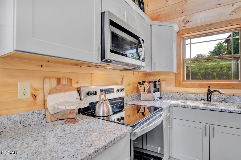 421 Stone Ridge Way Pigeon Forge, TN 37863 - Photo 13 of 53 Gallery Image 13