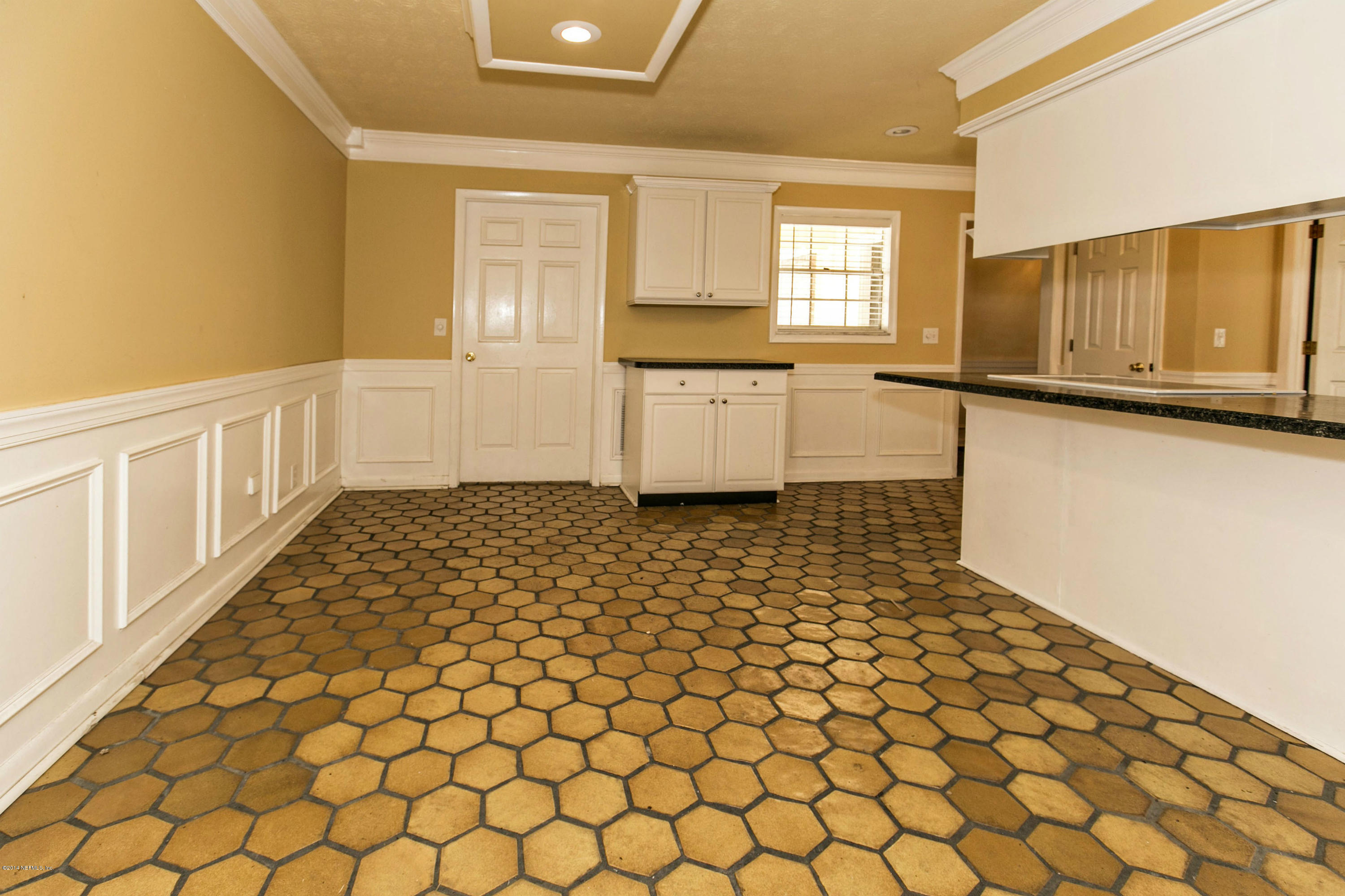 18001 Wells Road Jacksonville, FL 32234 - Photo 8 of 28 008_Breakfast Area