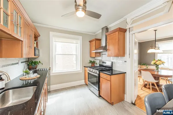$325,000 | 55 Park, Bloomfield, NJ 07003