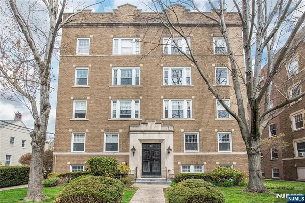 $325,000 | 55 Park, Bloomfield, NJ 07003