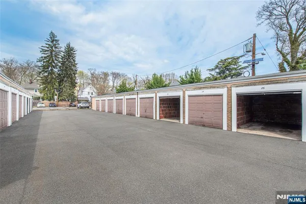 $325,000 | 55 Park, Bloomfield, NJ 07003