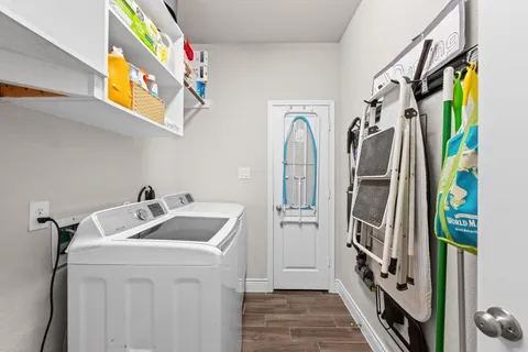 a view of yard with patio