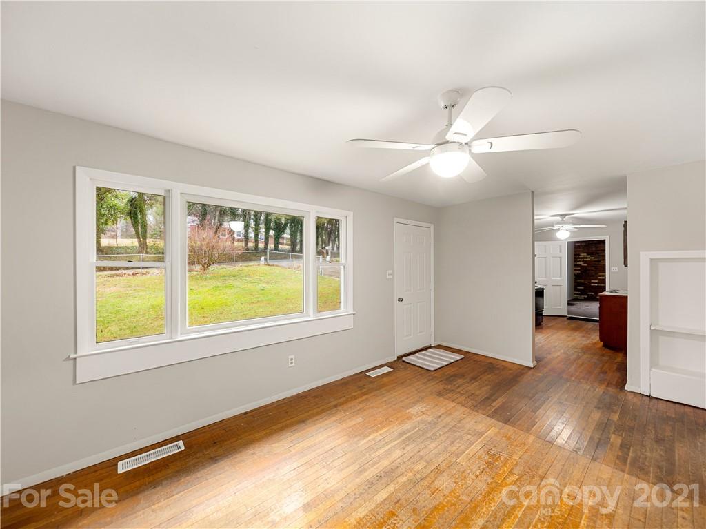 75 Davidson Road Asheville, NC 28803 - Photo 8 of 22 Gallery Image 8