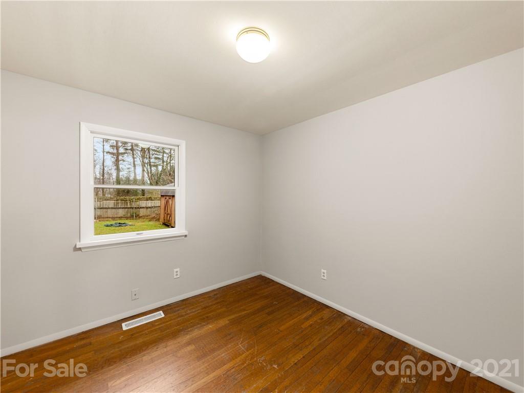 75 Davidson Road Asheville, NC 28803 - Photo 9 of 22 Gallery Image 9