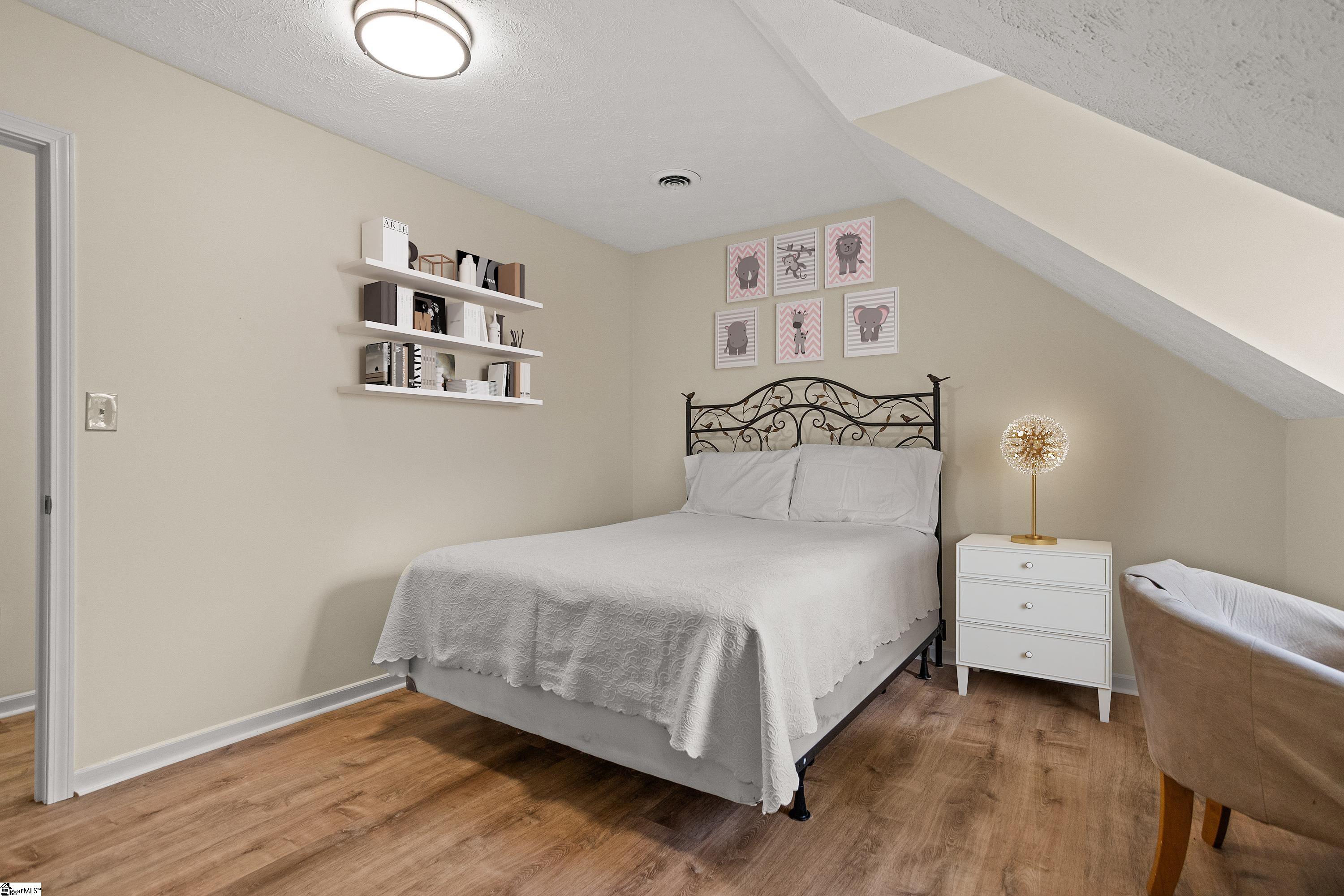 31 Dahlglen Avenue Greenville, SC 29607 - Photo 33 of 43