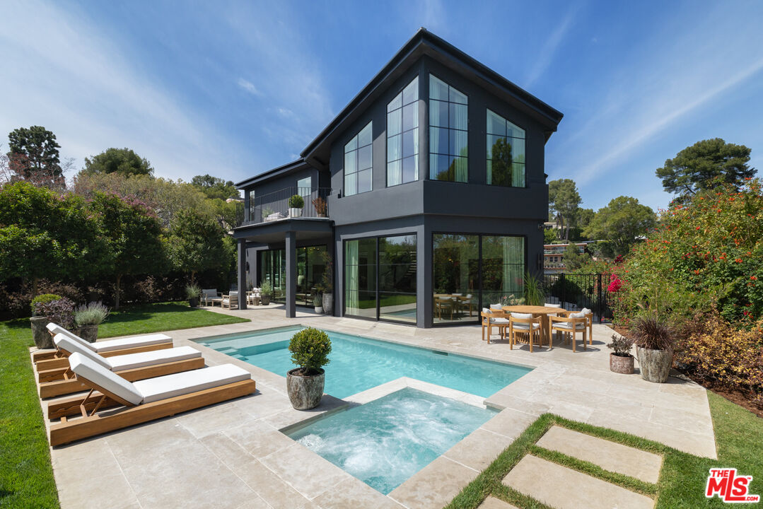 1122 La Altura Road Beverly Hills, CA 90210 - Photo 25 of 44