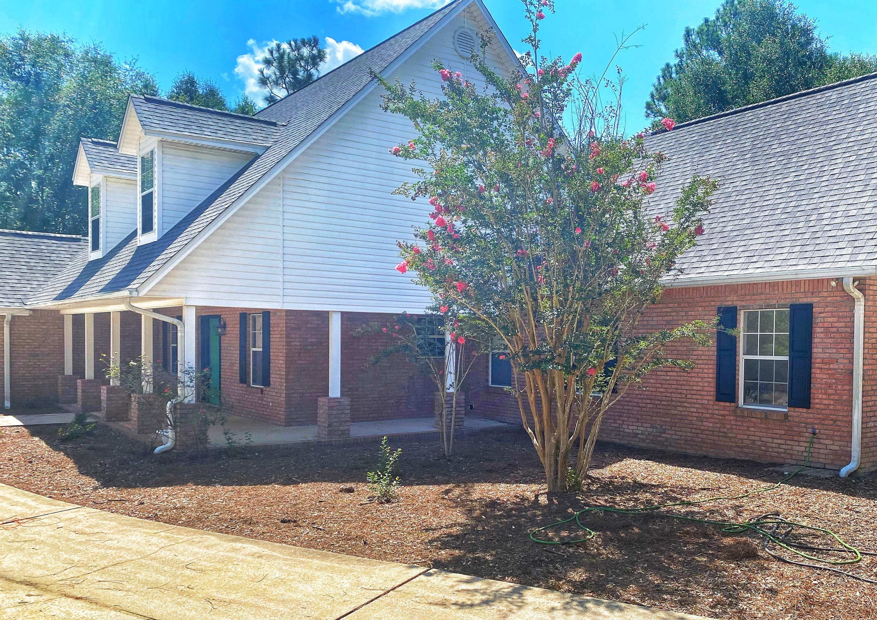 107 Blue Gill Way Crestview, FL 32539 - Photo 4 of 73 a view of a small house
