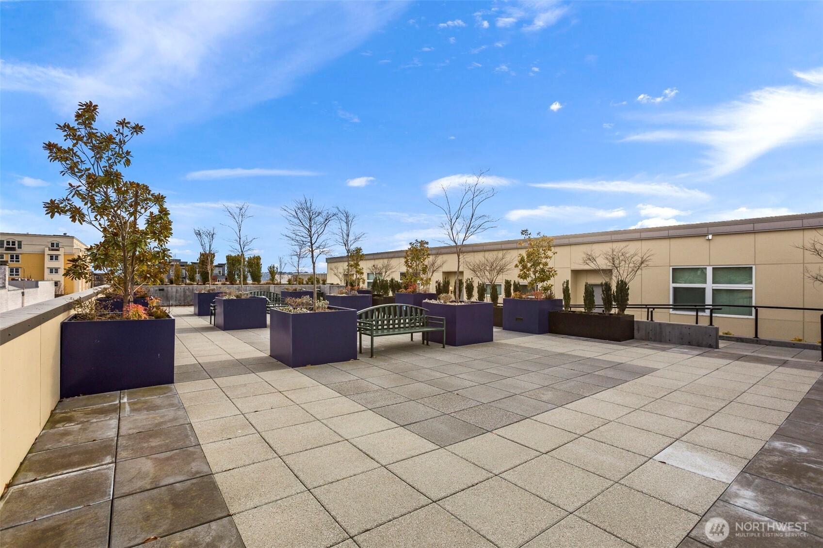 17 West Mercer Street, Unit 218 Seattle, WA 98119 - Photo 28 of 33 a view of a outdoor space with seating area