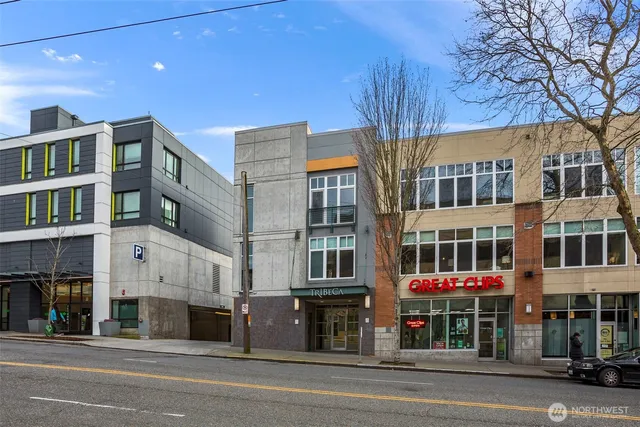 $375,000 | 17 West Mercer Street, Unit 218, Seattle, WA 98119