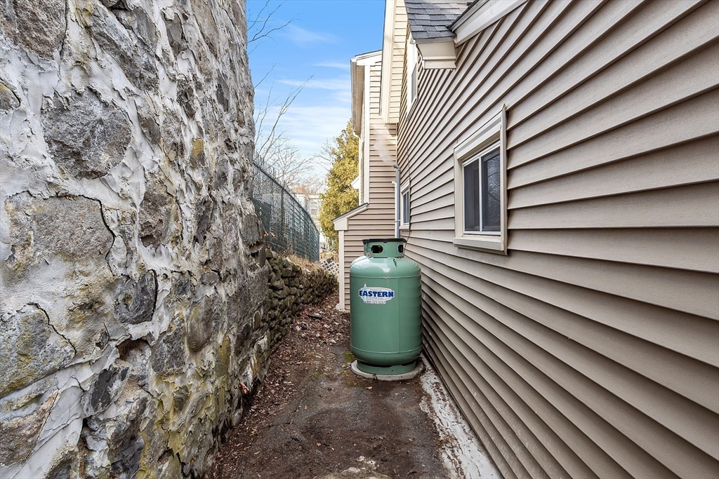 2 Grove Street Methuen, MA 01844 - Photo 33 of 38