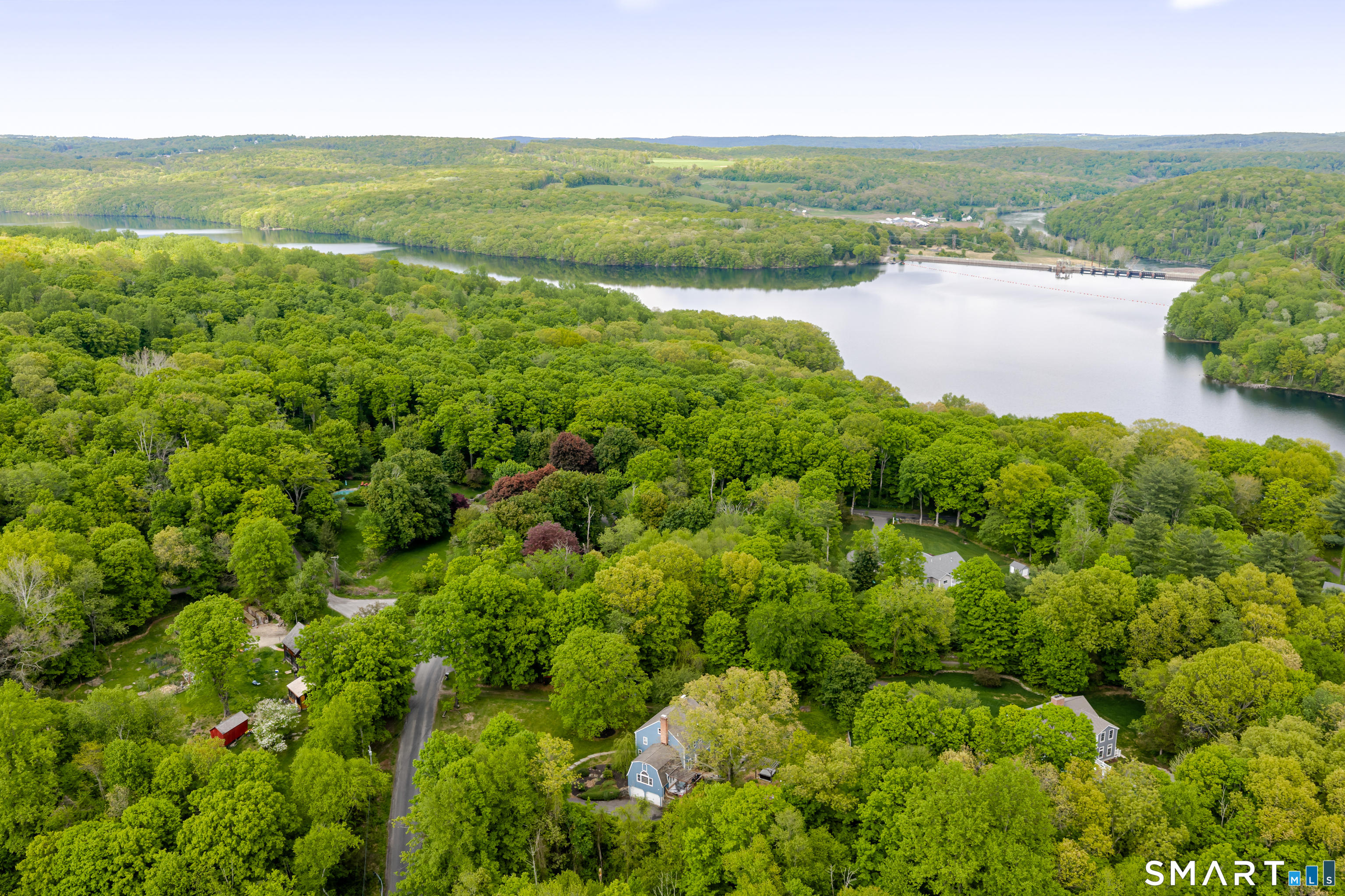 40 Echo Valley Road Newtown, CT 06470 - Photo 36 of 39