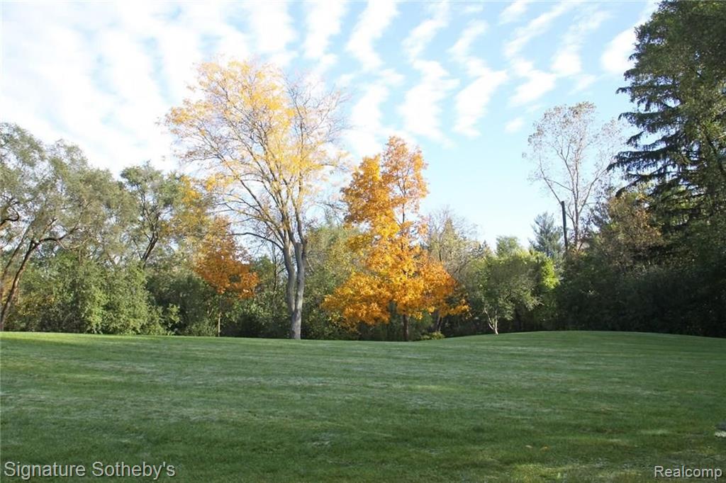32275 Bingham Road Bingham Farms, MI 48025 - Photo 38 of 51